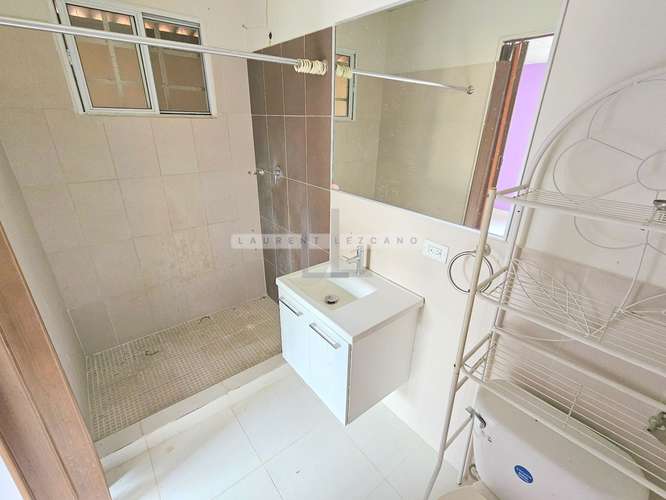 Venta Casa Unifamiliar en Paseo Montelimar en Calle Privada. Haga una oferta