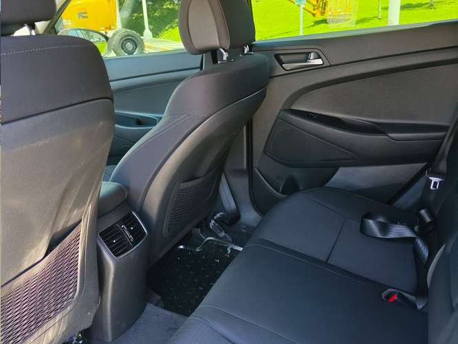 HYUNDAI TUCSON 2018 Automática. Impecable, 4 llantas Toyo Nuevas y A/C con Garantía.