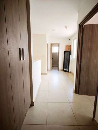 Se Vende Casa en Woodland/– Bosques del Pacific