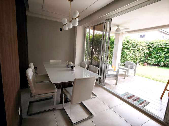 Se Vende Casa en Woodland/– Bosques del Pacific