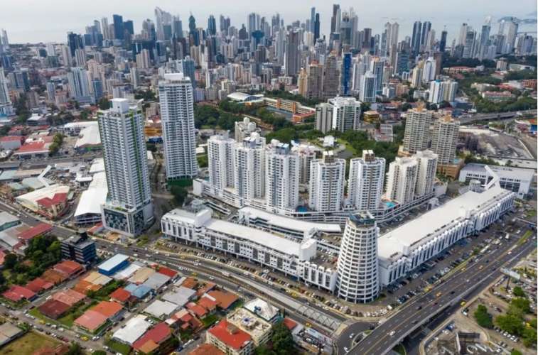  ¡VIVE CON COMODIDAD, SEGURIDAD Y UNA ESPECTACULAR VISTA A LA CIUDAD! $1000 Negociables - Imagen 12