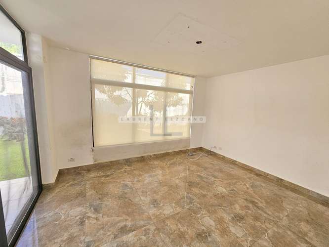 Venta Casa Unifamiliar con Patio Bosques de Puerto Madero - Costa Verde. Haga una oferta