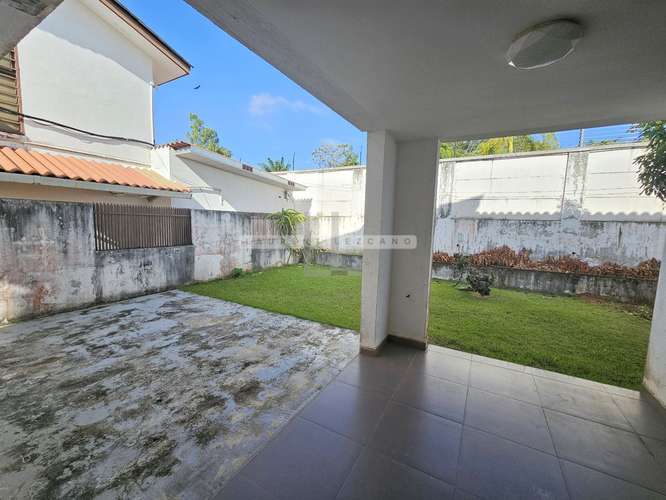 Venta Casa Unifamiliar con Patio Bosques de Puerto Madero - Costa Verde. Haga una oferta