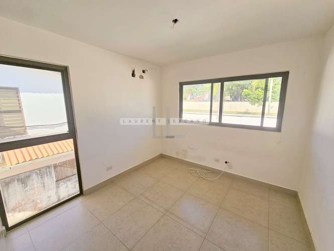 Venta Casa Unifamiliar con Patio Bosques de Puerto Madero - Costa Verde. Haga una oferta