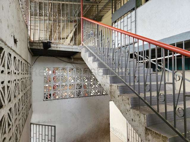 Venta de edificio comercial locales y apartamentos Sabanitas, Colón 25GC7385