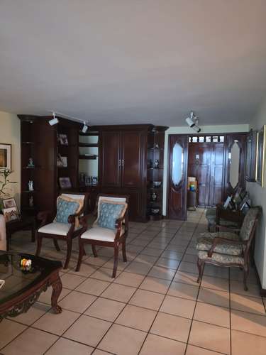 Venta Casa de 2 NIveles en El Cangrejo - MH - Imagen 5