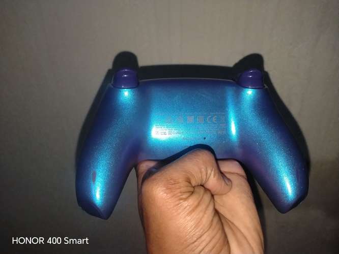 Control de ps5 original azul con morado - Imagen 3