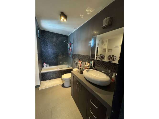 SE VENDE APARTAMENTO 157 M2 EN PH BRISAS OBARRIO CON BALCON