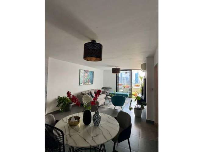SE VENDE APARTAMENTO 157 M2 EN PH BRISAS OBARRIO CON BALCON