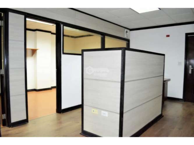 SE VENDE ESPECTACULAR OFICINA 64M EN EL DORADO CAMINO DE CRUCES - Imagen 17