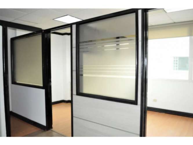SE VENDE ESPECTACULAR OFICINA 64M EN EL DORADO CAMINO DE CRUCES - Imagen 18
