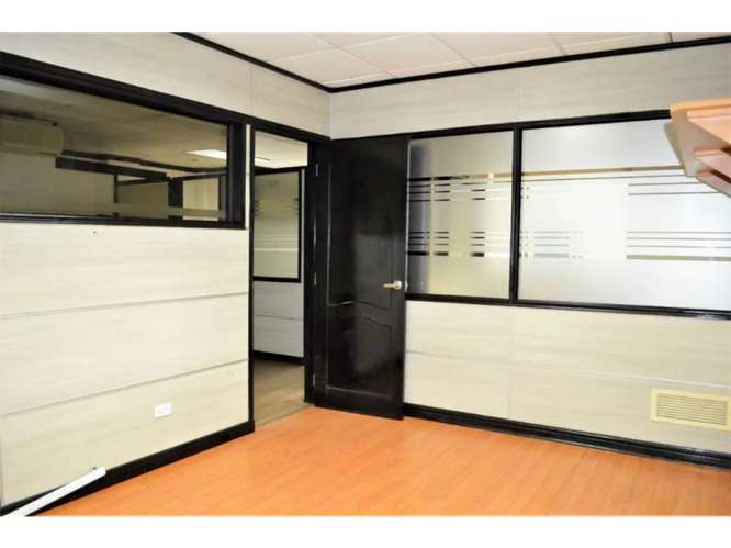 SE VENDE ESPECTACULAR OFICINA 64M EN EL DORADO CAMINO DE CRUCES - Imagen 2