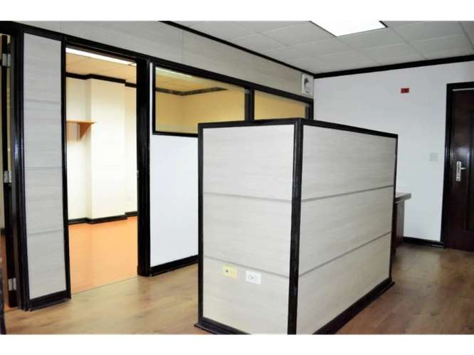 SE VENDE ESPECTACULAR OFICINA 64M EN EL DORADO CAMINO DE CRUCES - Imagen 6