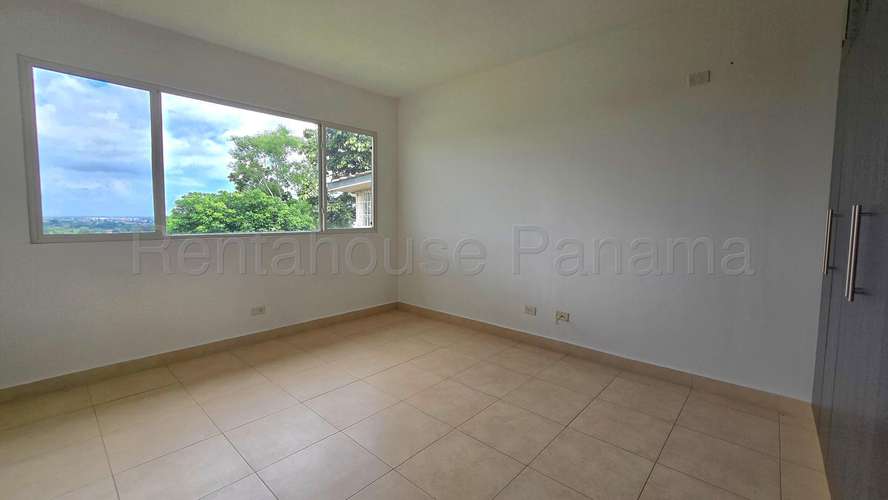 Venta de Casa en Brisas Del Golf Villa Alta KF