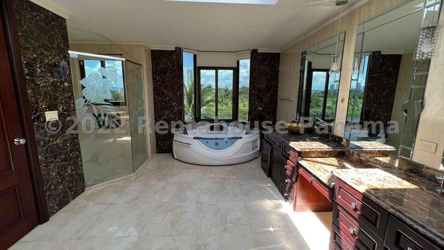 Venta de Casa en Santa Maria - Imagen 11