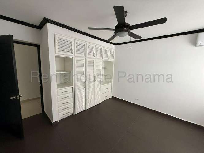 Alquiler C/ Opción a Compra de Apartamento con Línea blanca en Avenida Balboa Ph Princesa del Mar EC