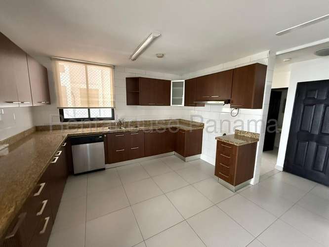 Alquiler C/ Opción a Compra de Apartamento con Línea blanca en Avenida Balboa Ph Princesa del Mar EC