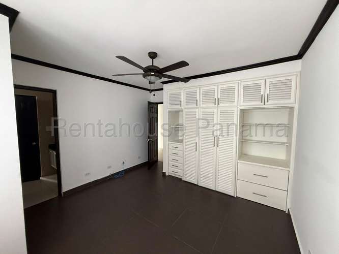 Alquiler C/ Opción a Compra de Apartamento con Línea blanca en Avenida Balboa Ph Princesa del Mar EC