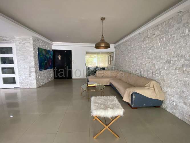Venta de Casa en El Carmen JV - Imagen 2