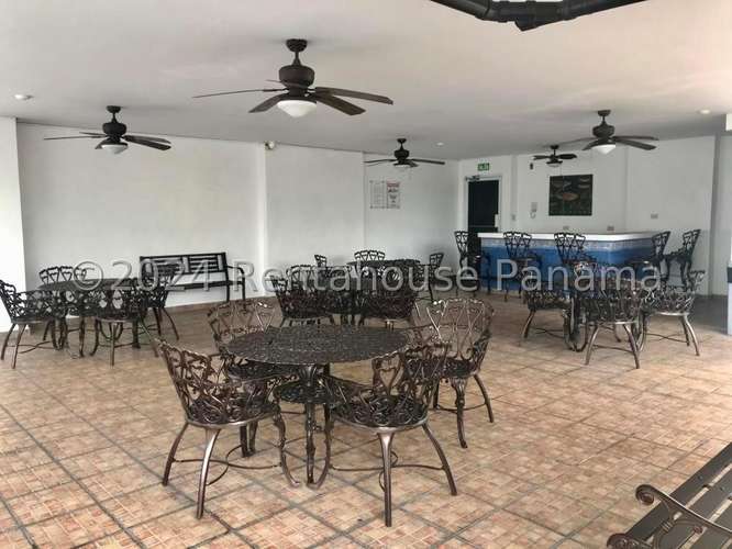 RR VENTA DE APARTAMENTO EN HATO PINTADO PH HILLS TOWER