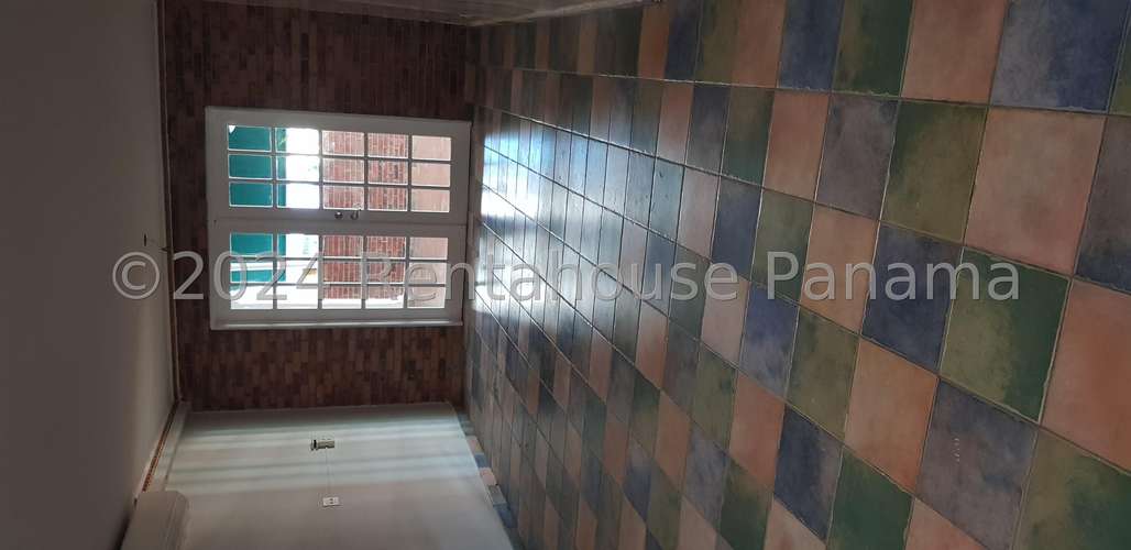RR VENTA DE APARTAMENTO EN HATO PINTADO PH HILLS TOWER