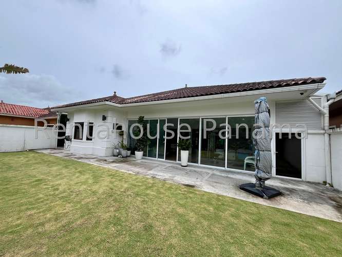 Casa en Venta en Costa Sur 600 m² LR