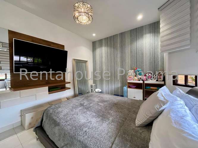 Casa en Venta en Costa Sur 600 m² LR