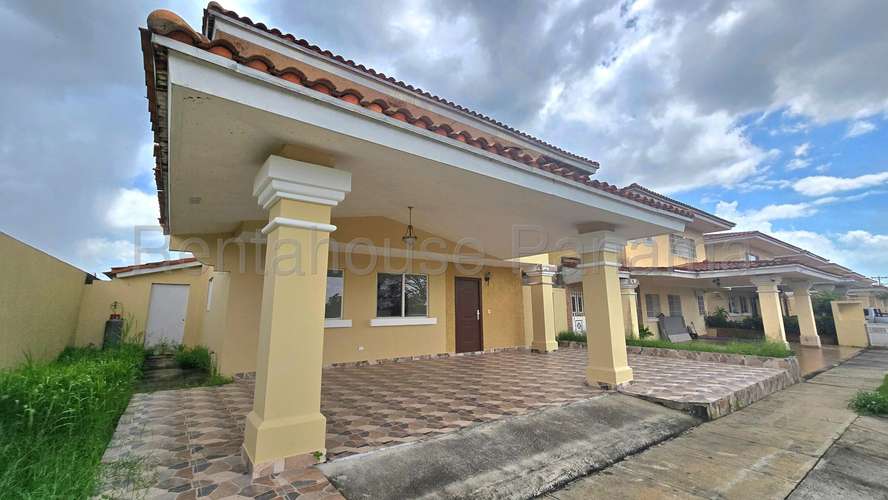 Casa en Venta en Brisas Del Golf 322.27 m² LR