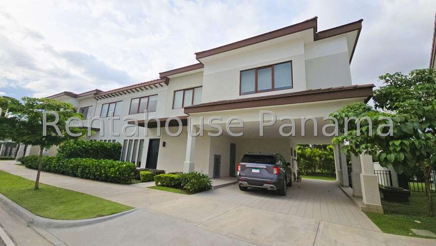 Casa en Venta en Santa Maria 318.22 m² LR