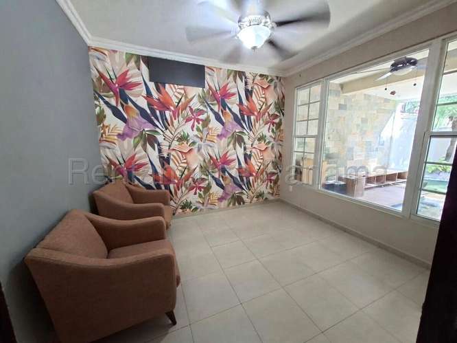 Casa en Venta en Costa Sur 275.78 m² LR
