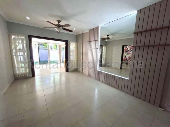 Casa en Venta en Costa Sur 275.78 m² LR
