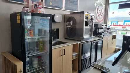Negocio en Venta CafeteríaHeladeríaPostres Full equipada – Operativa VL