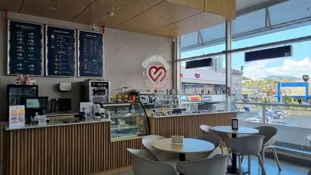 Negocio en Venta CafeteríaHeladeríaPostres Full equipada – Operativa VL