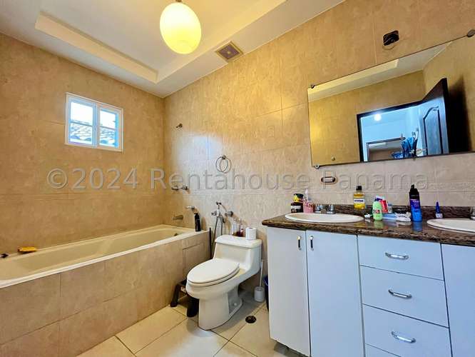 Venta de Casa en Costa Sur Villa Valencia SN