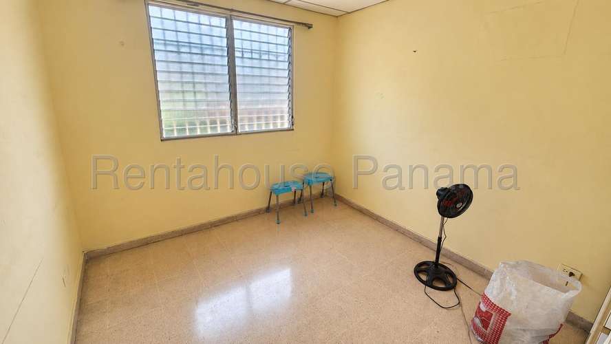 Vendo Casa de 150m2 en Vista Hermosa Res. San Fernando 27-2989SRZ