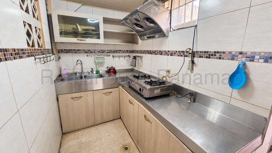 Vendo Casa de 150m2 en Vista Hermosa Res. San Fernando 27-2989SRZ