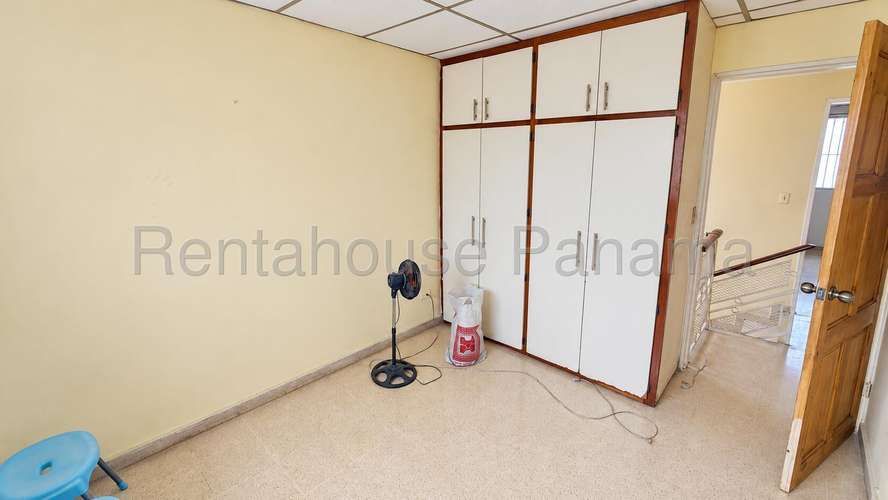 Vendo Casa de 150m2 en Vista Hermosa Res. San Fernando 27-2989SRZ