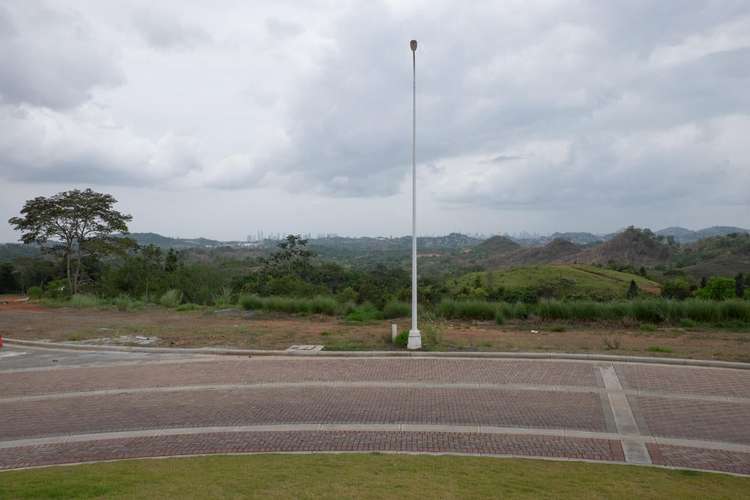 Vendo Terreno de 10,000m2 en Panama Norte 23-6391SRZ