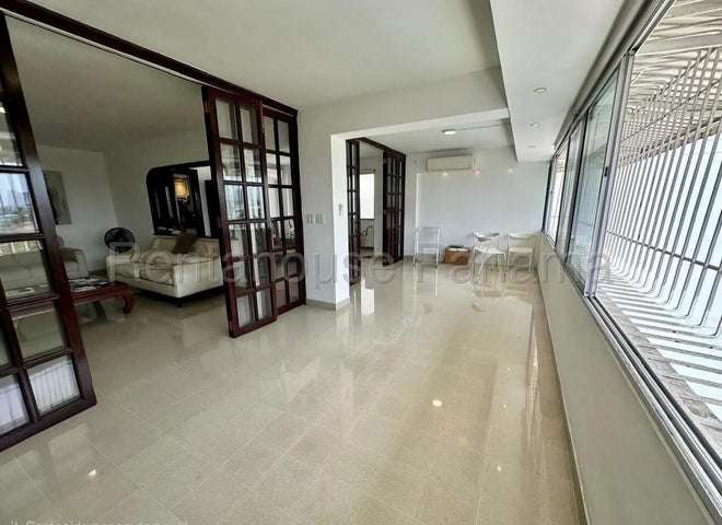 VENTA DE APARTAMENTO EN ALTOS DEL GOLF