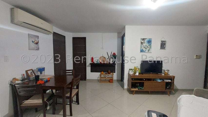 Venta de Apartamento en Costa del Este, PH Jardines 27LGG2053