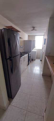 Se Alquila / Vende a pasos del Parque Omar - Imagen 2