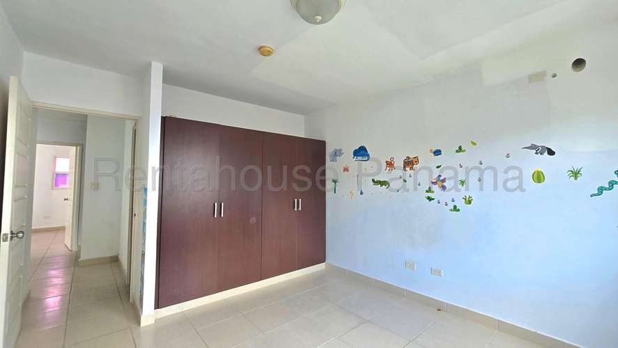 Casa en Venta Ubicada Brisas del Golf 27-3022
