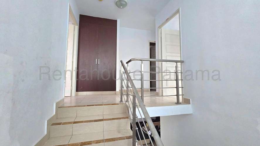Casa en Venta Ubicada Brisas del Golf 27-3022