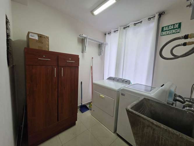 APT AAA 3R3B1P AMOBLADO CON LINEA BLANCA EN CONDADO 1000 - Imagen 4
