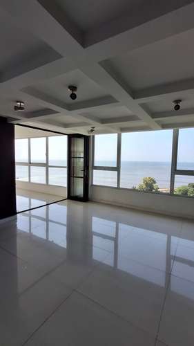 Sobre las Rocas. 416mts 3r 3b den remodelado $560,000.00NEG
