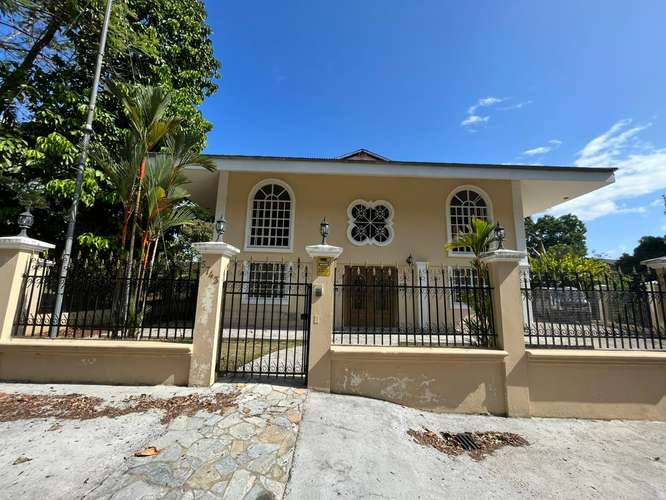 Diablo. 994mts 3r 3.5b cbe den patio $550,000.00neg