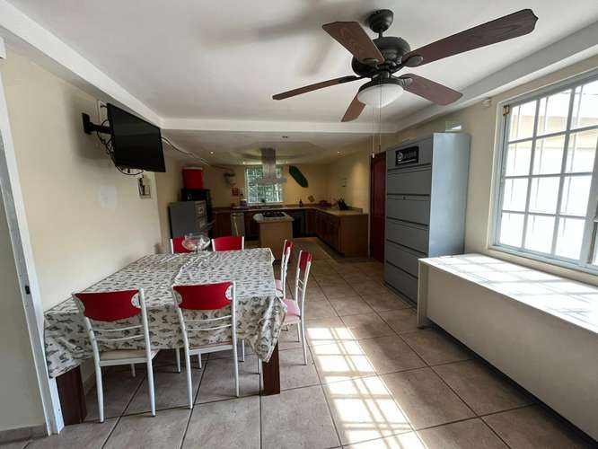 Diablo. 994mts 3r 3.5b cbe den patio $550,000.00neg