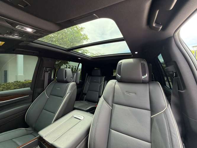 2021 CADILLAC ESCALADE 600 KILOMETROS - Imagen 8