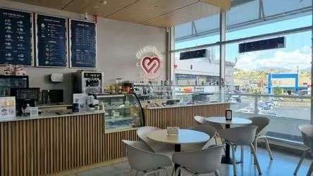 Negocio en Venta Heladería Postres Cafeteria Full equipada – Operativa