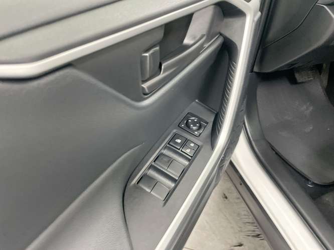 TOYOTA RAV4 - 2025 - RAX - Automarket - Imagen 4